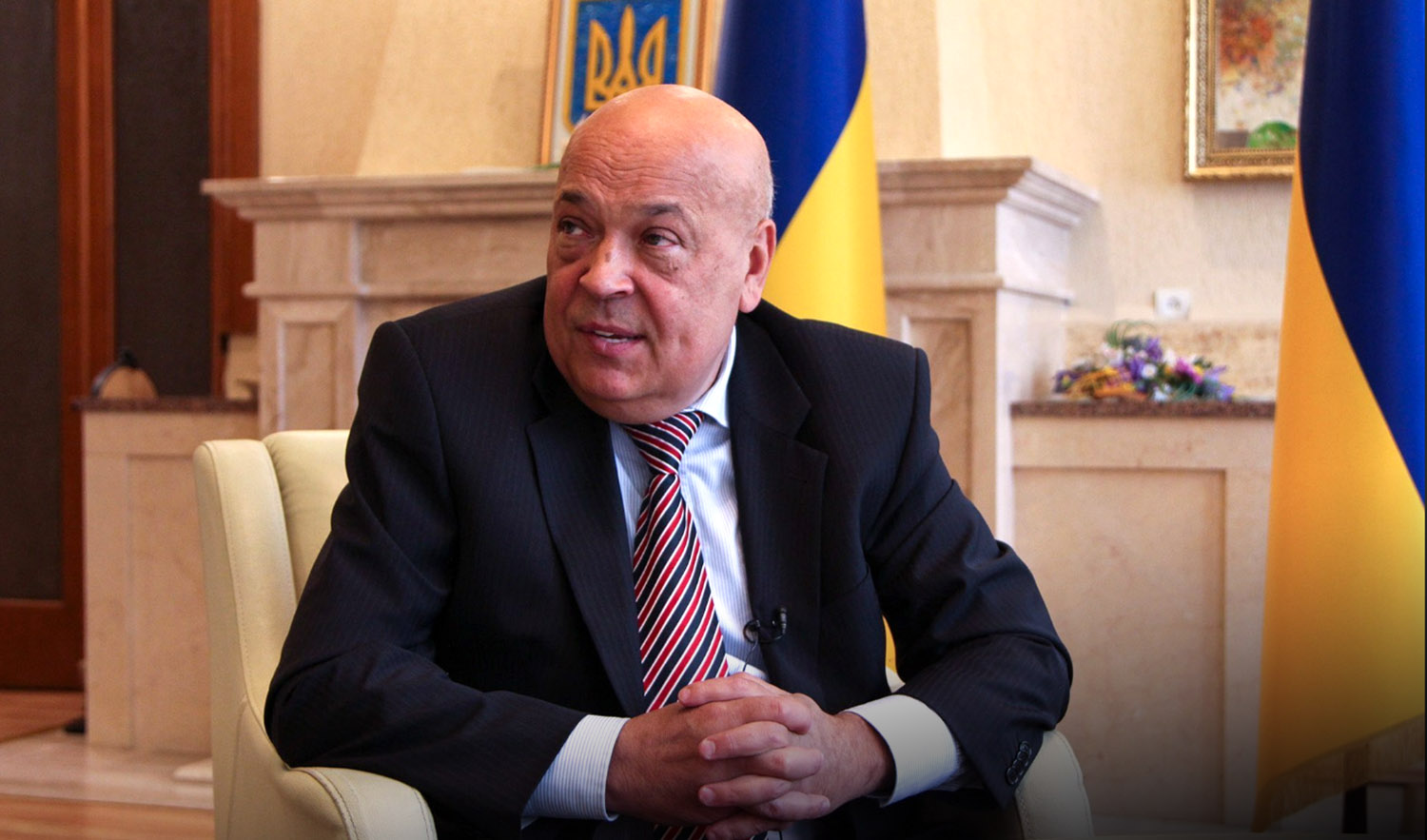 В Киеве выразили недоумение от количества граждан получающих паспорт РФ