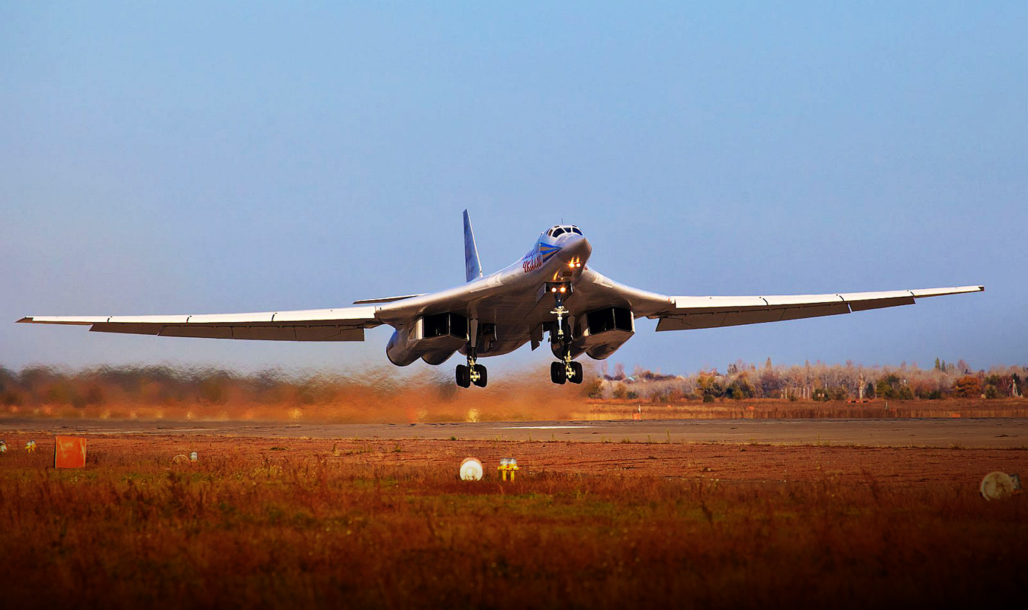 Британские истребители вплотную сблизились с российскими ракетоносцами Ту-160
