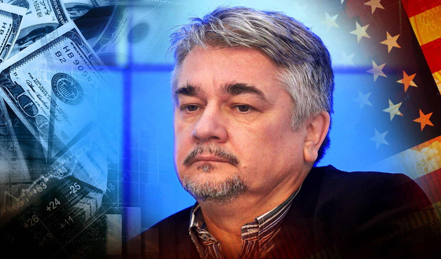 Политолог Ищенко объяснил, что вскоре произойдет с долларом